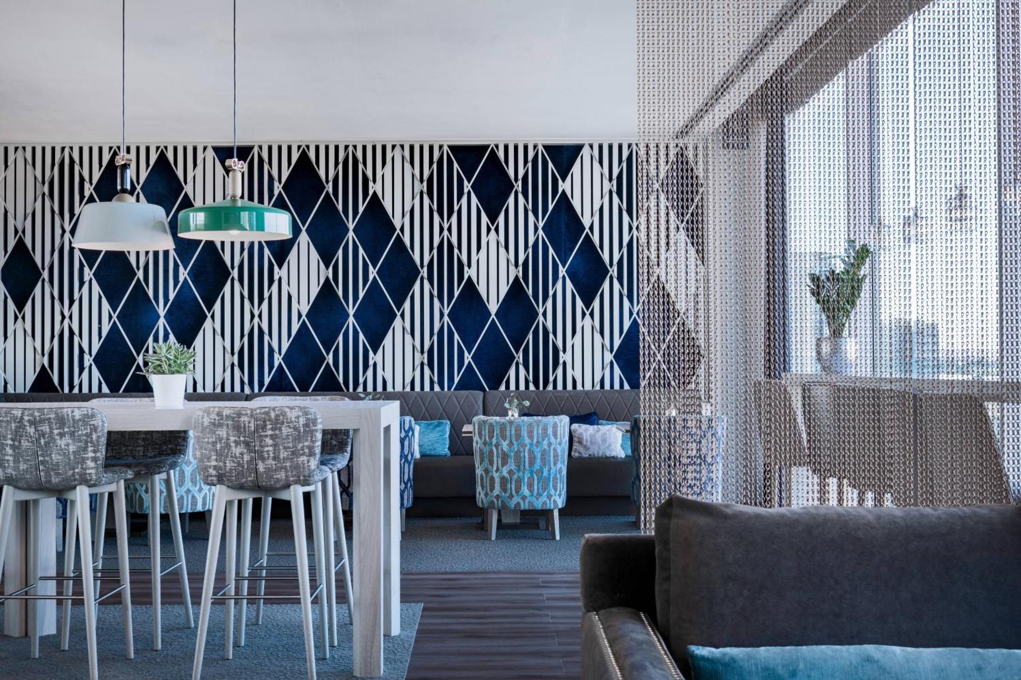 Hotel Ac Forum By Marriott 4*